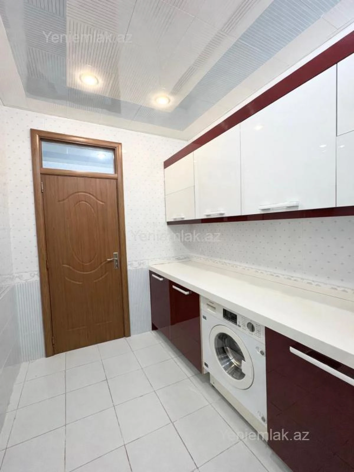 Satılır 6 otaqlı həyət evi 600 m²