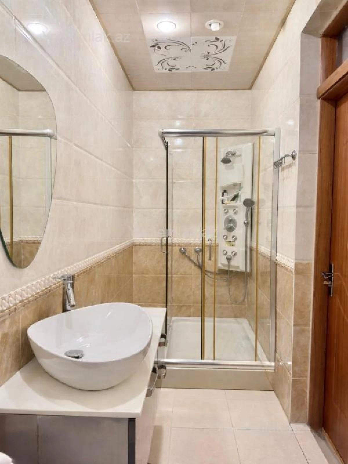 Satılır 6 otaqlı həyət evi 600 m²