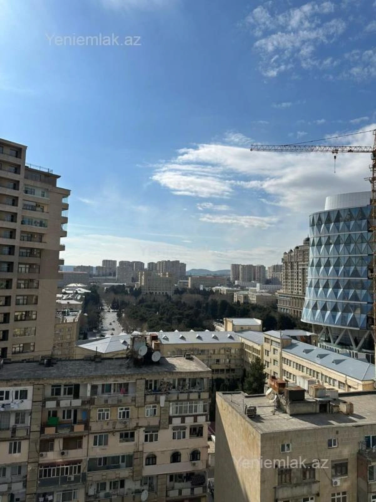 Satılır 3 otaqlı yeni tikili 190 m²