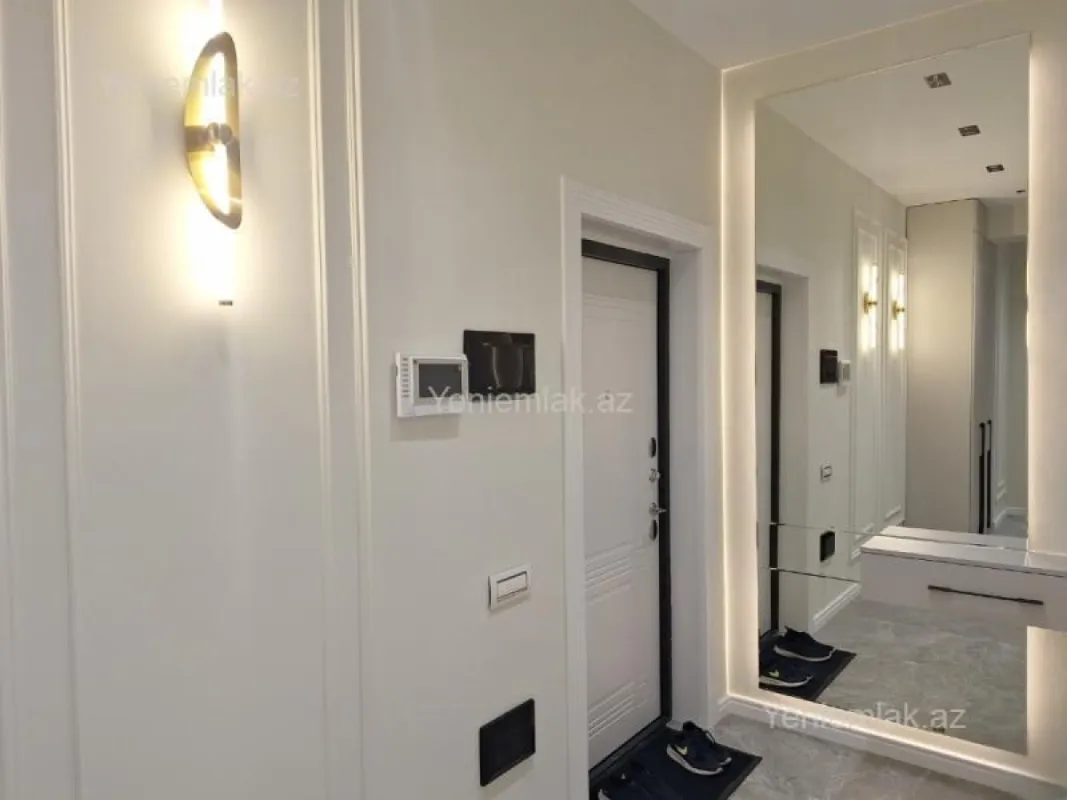 Satılır 2 otaqlı yeni tikili 80 m²