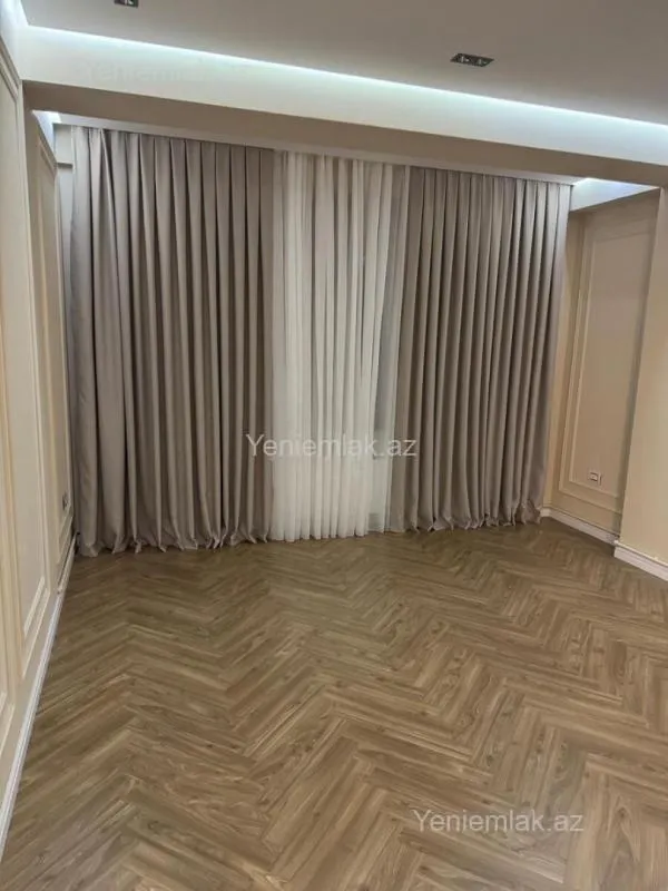 Satılır 2 otaqlı yeni tikili 80 m²