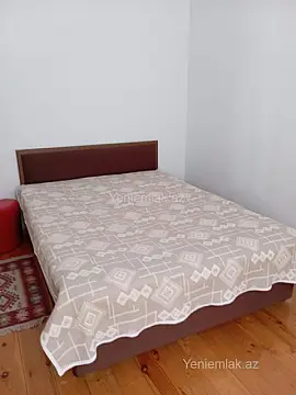 Satılır 5 otaqlı həyət evi 180 m²