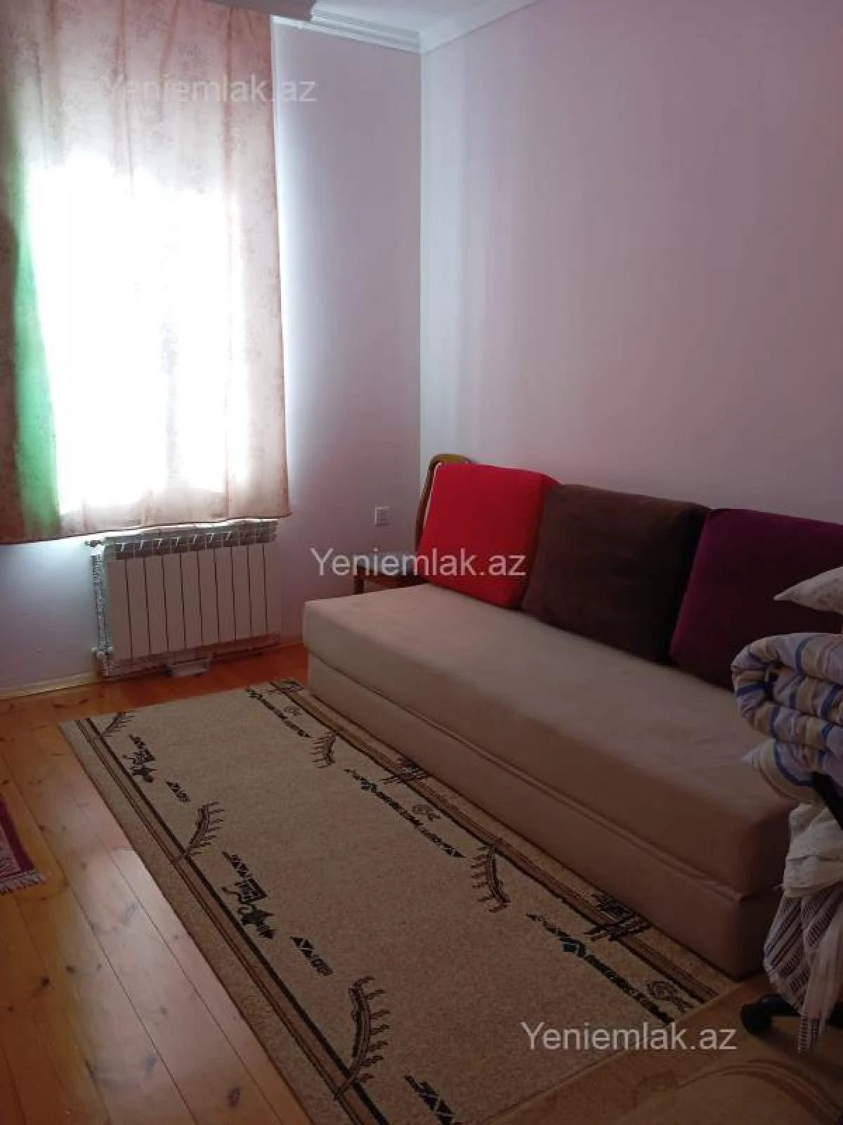 Satılır 5 otaqlı həyət evi 180 m²