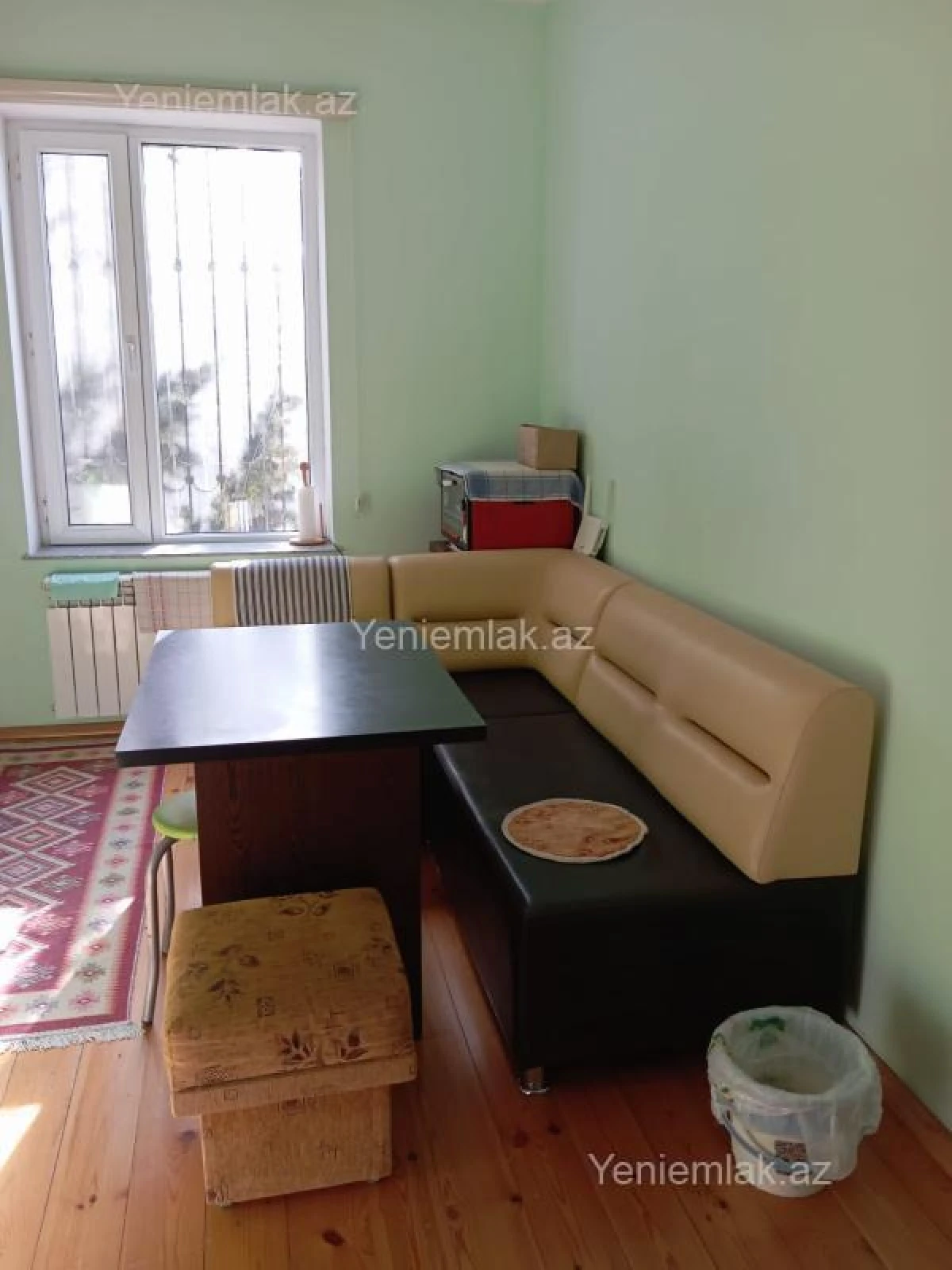 Satılır 5 otaqlı həyət evi 180 m²
