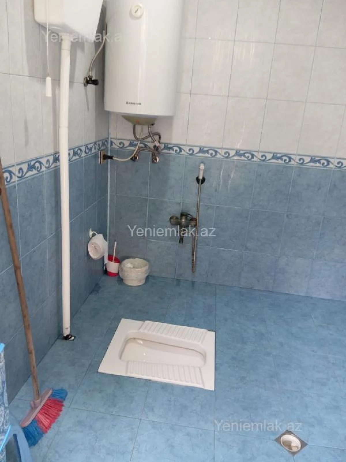 Satılır 5 otaqlı həyət evi 180 m²