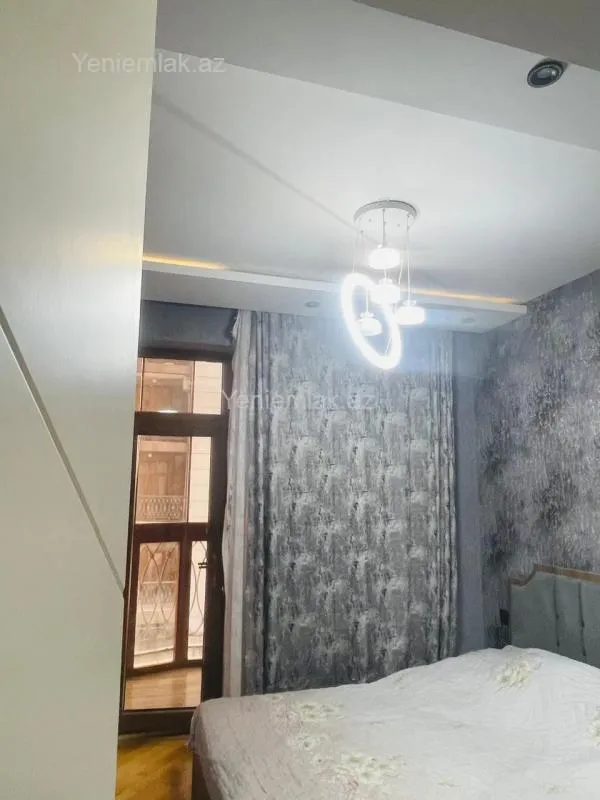 Satılır 2 otaqlı yeni tikili 60 m²