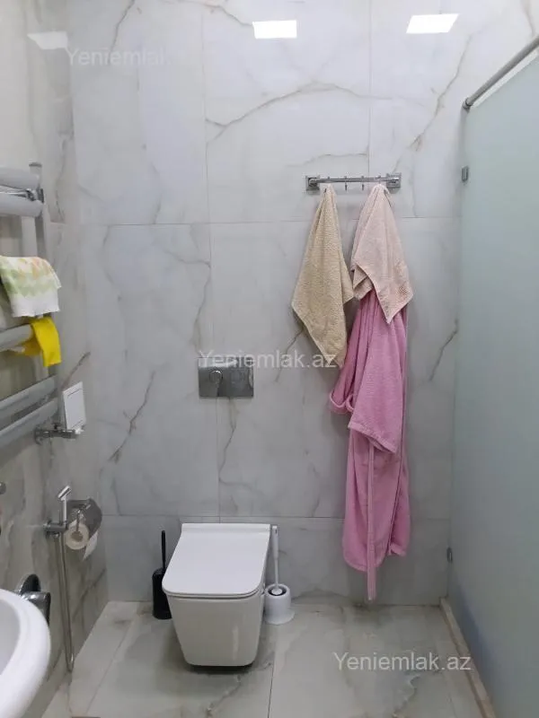 Satılır 2 otaqlı yeni tikili 62 m²