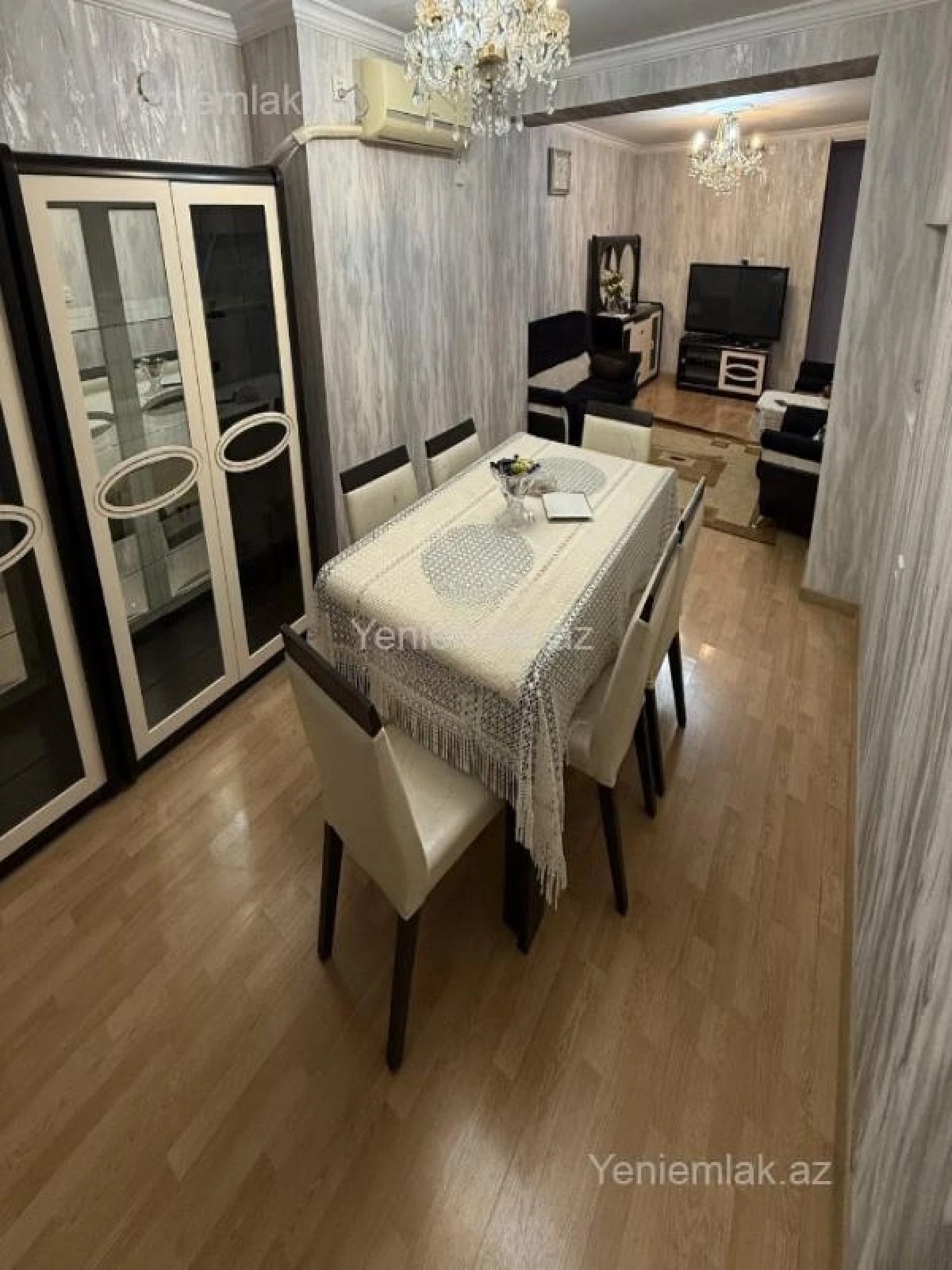 Satılır 3 otaqlı köhnə tikili 110 m²