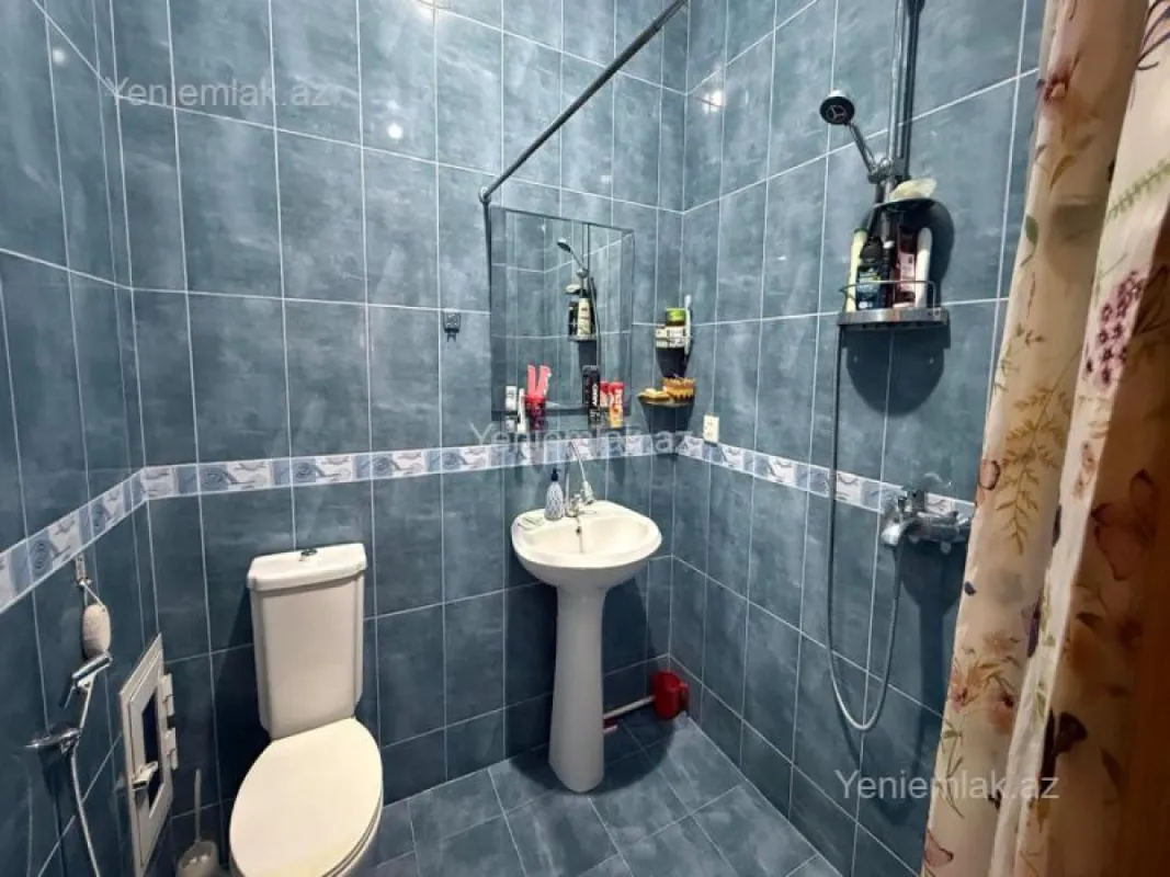 Satılır 4 otaqlı yeni tikili 140 m²