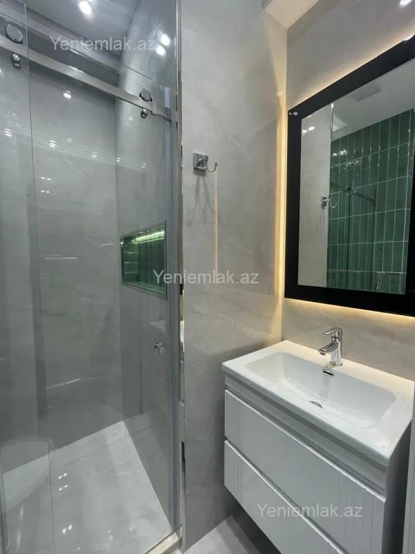 Satılır 2 otaqlı yeni tikili 60 m²