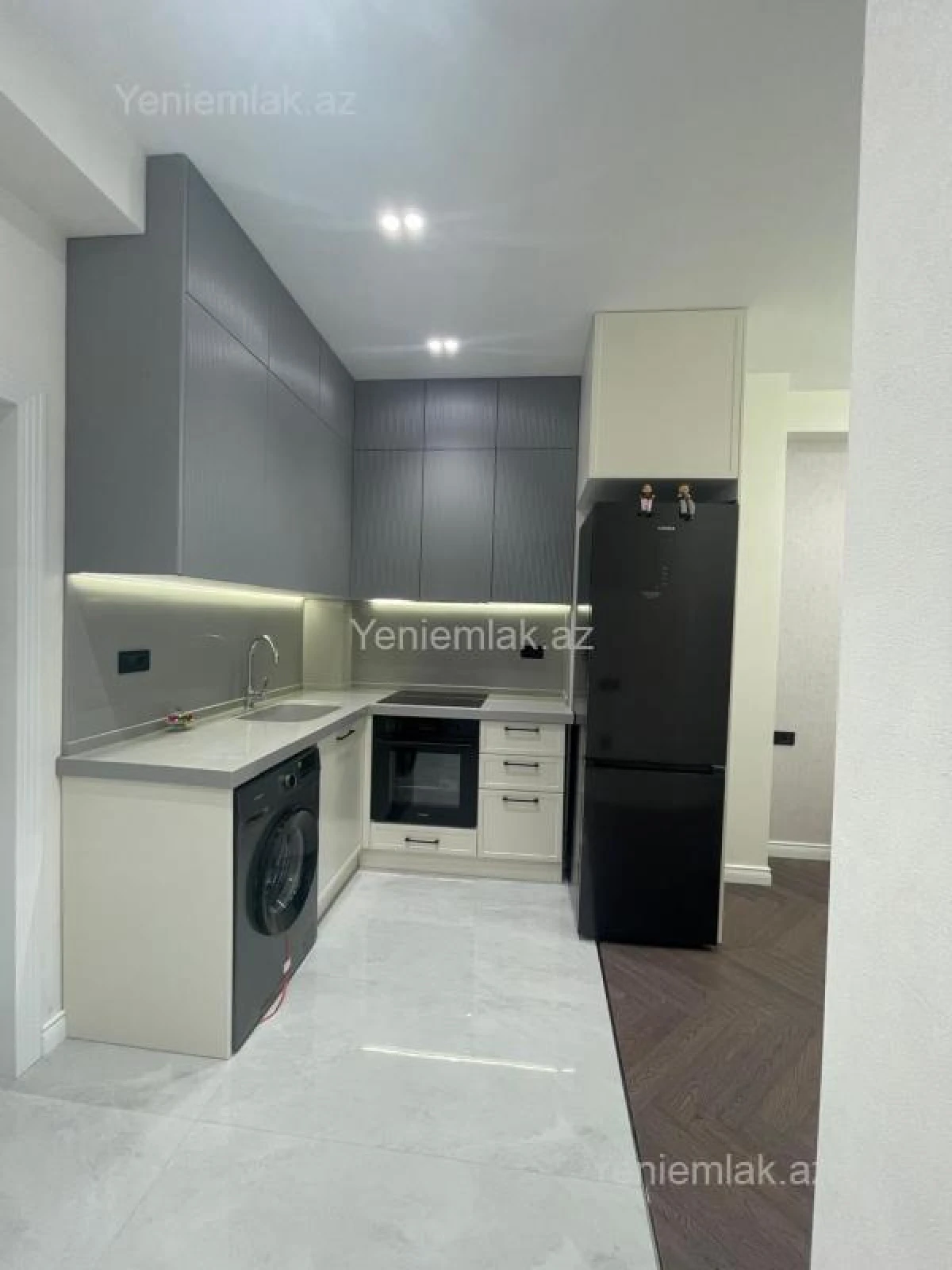 Satılır 2 otaqlı yeni tikili 60 m²