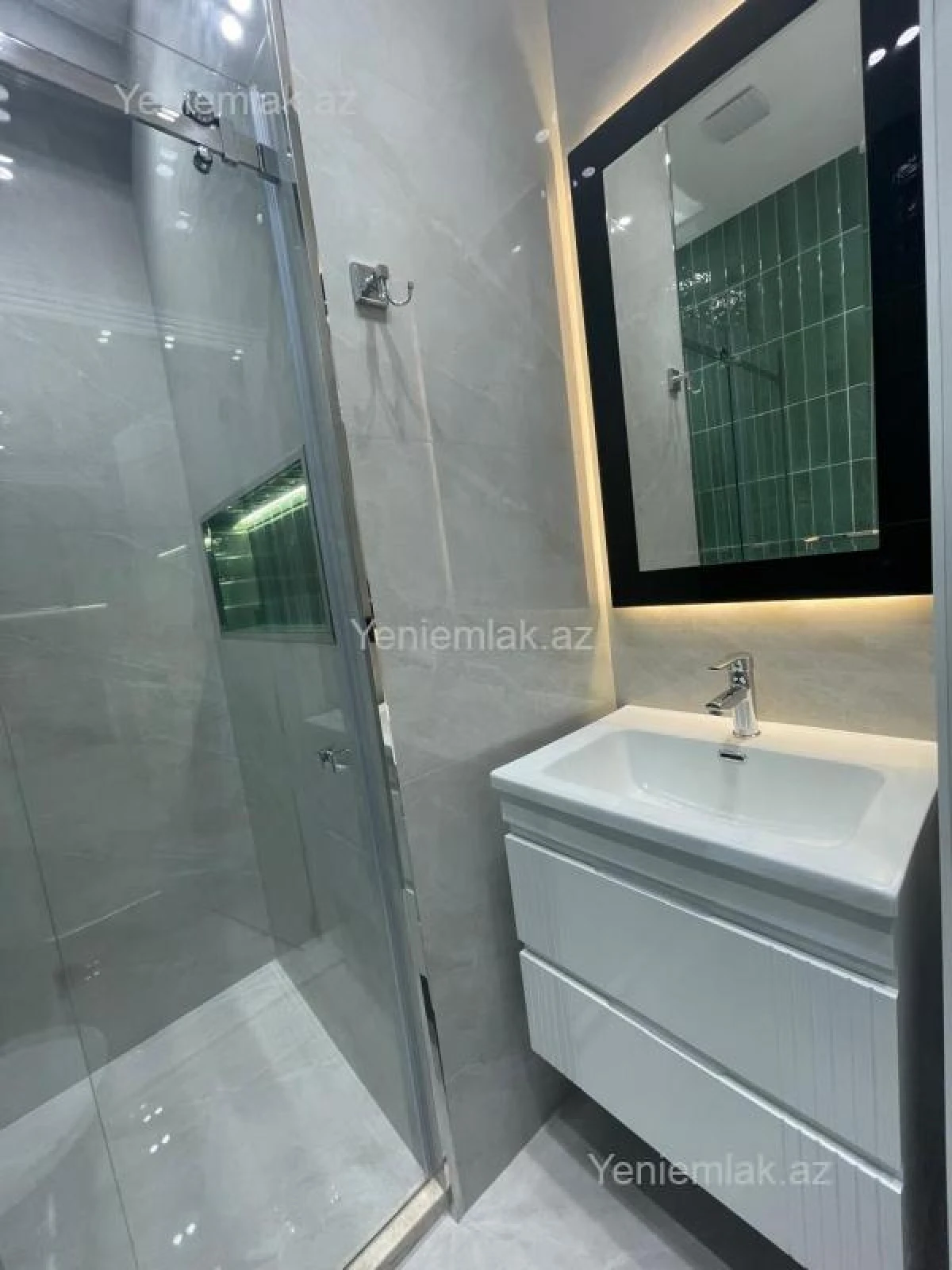 Satılır 2 otaqlı yeni tikili 60 m²