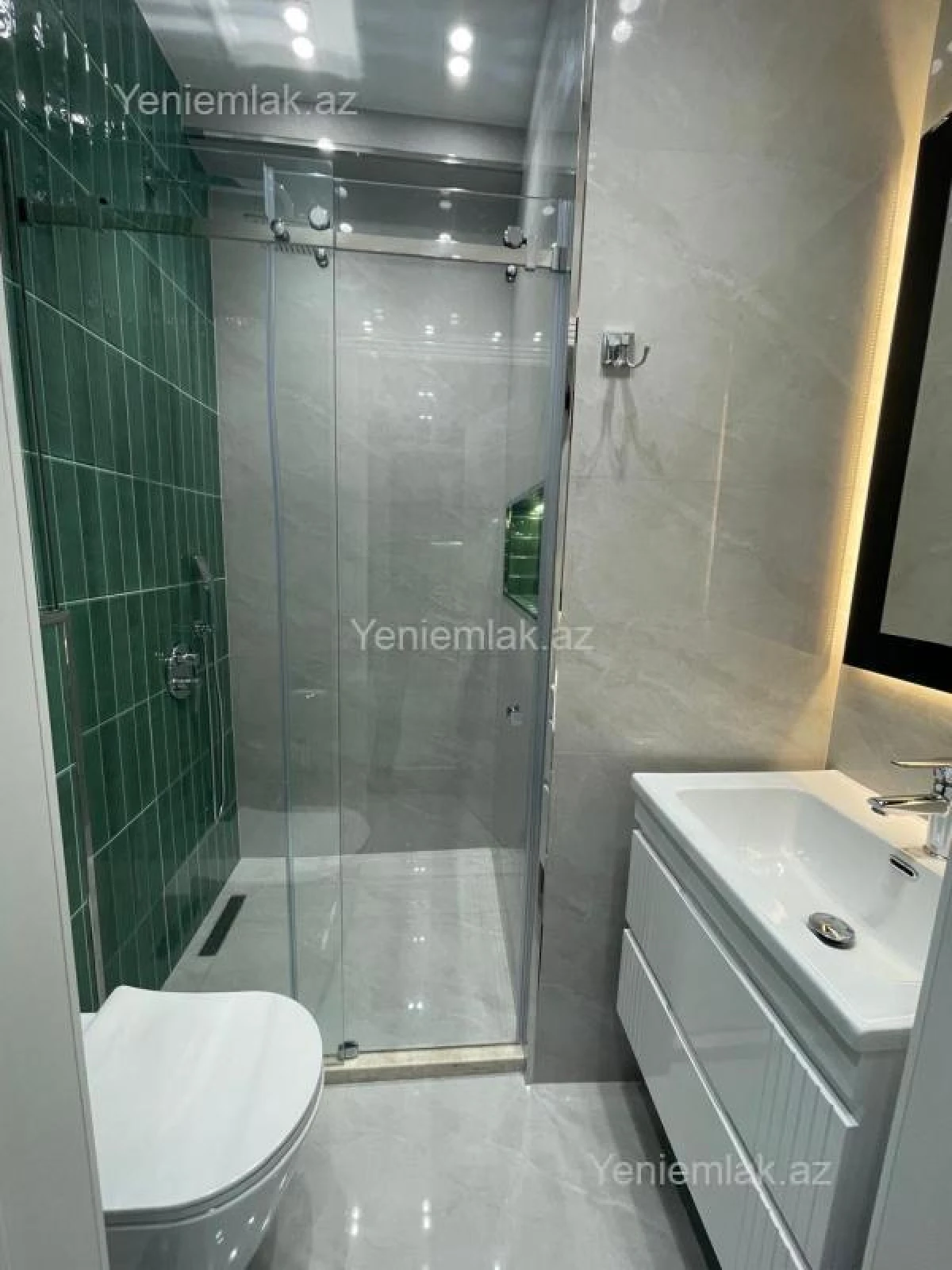 Satılır 2 otaqlı yeni tikili 60 m²