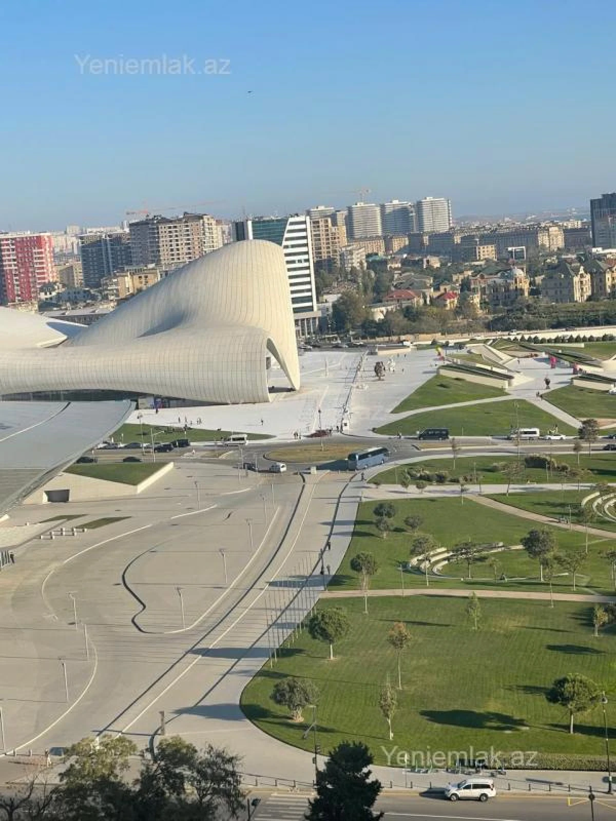 Satılır 2 otaqlı yeni tikili 60 m²