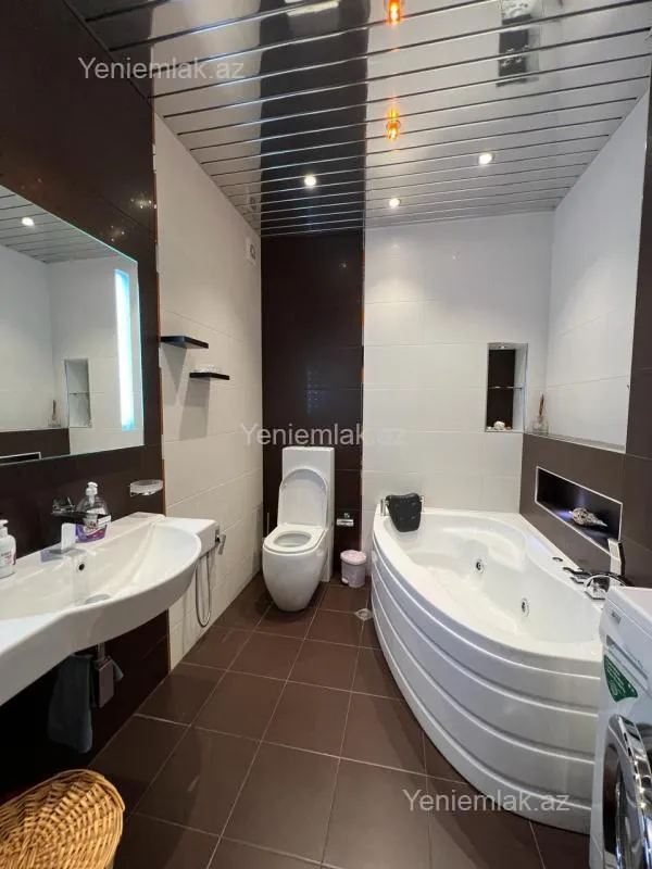 Satılır 3 otaqlı yeni tikili 95 m²