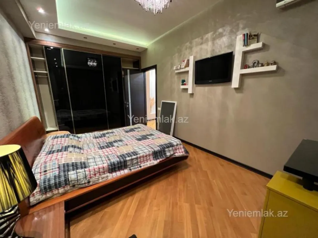 Satılır 3 otaqlı yeni tikili 95 m²