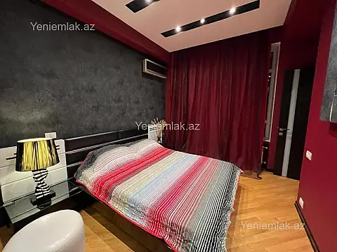 Satılır 3 otaqlı yeni tikili 95 m²