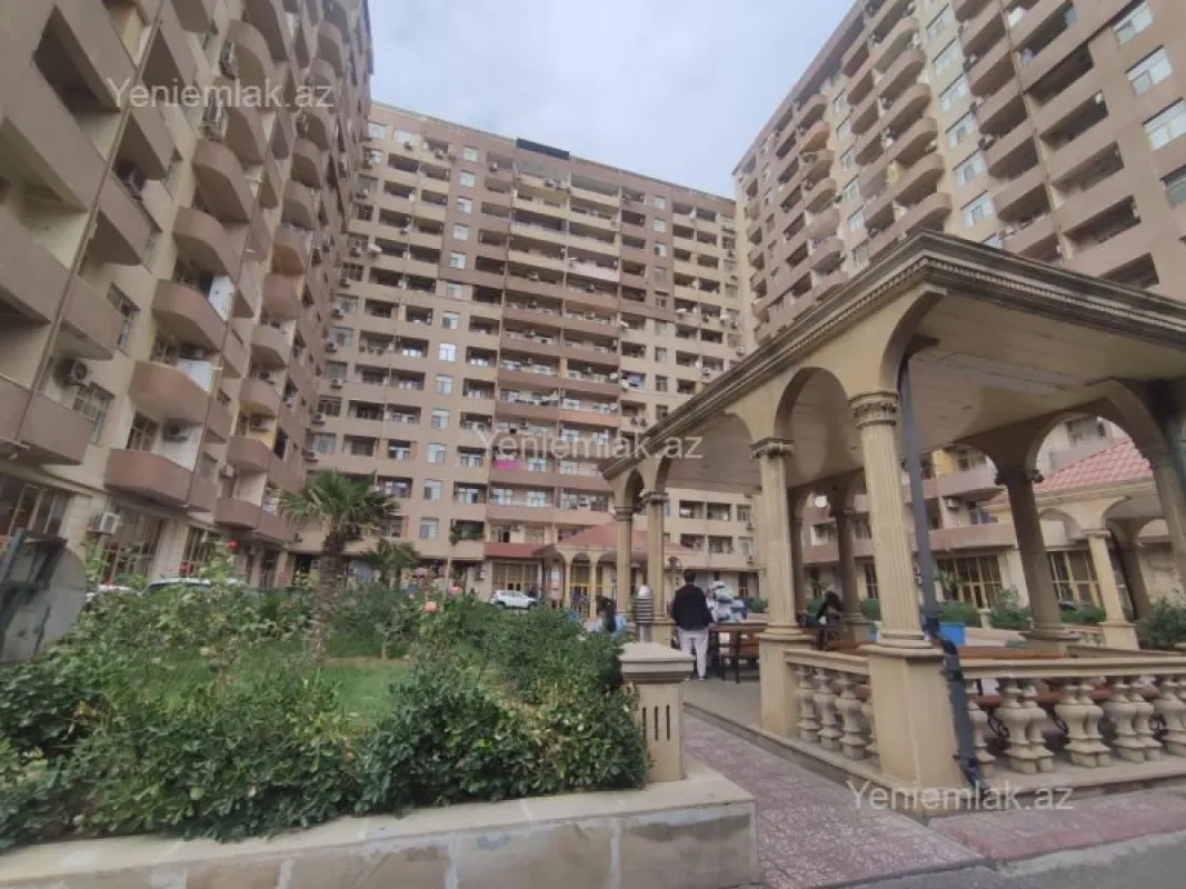 Satılır 3 otaqlı yeni tikili 122 m²