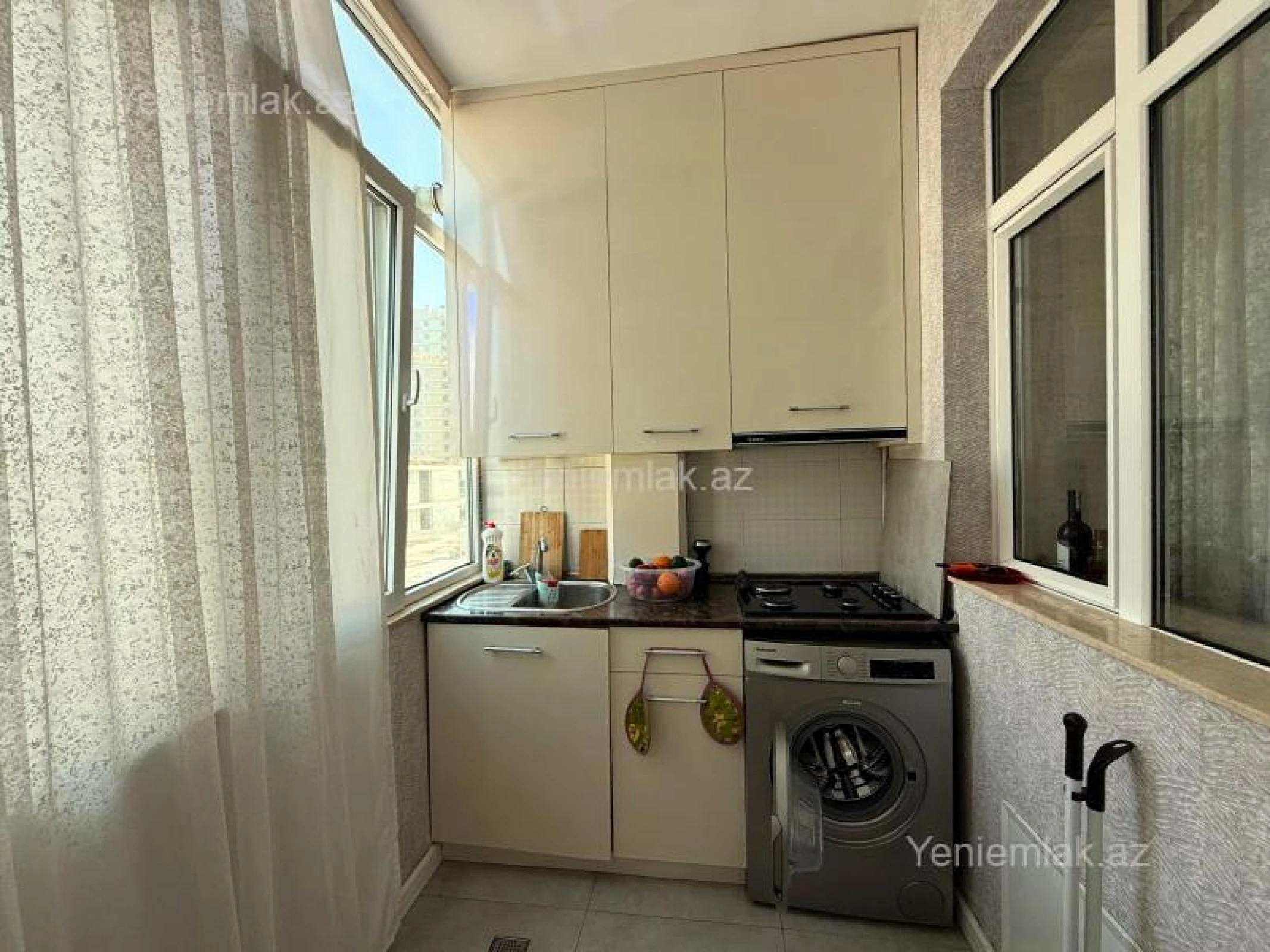 Satılır 3 otaqlı yeni tikili 150 m²