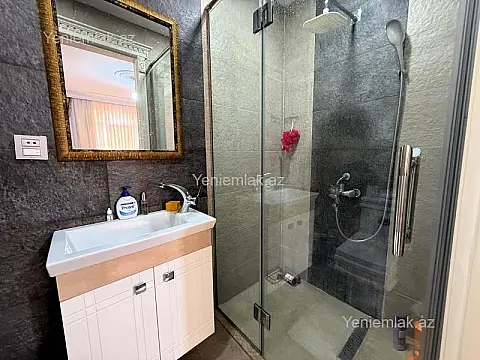 Satılır 3 otaqlı yeni tikili 150 m²