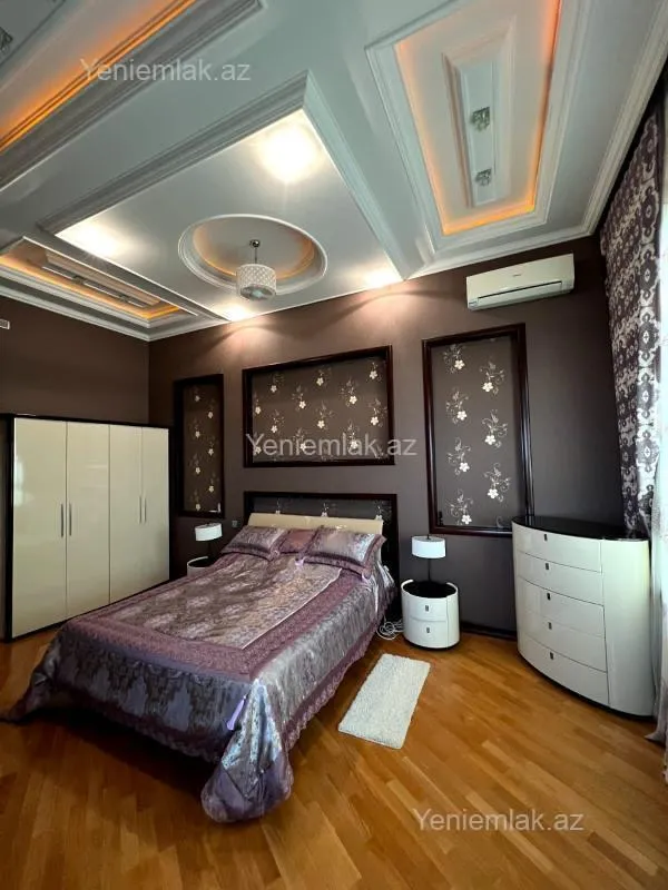 Satılır 10 otaqlı həyət evi 803 m²