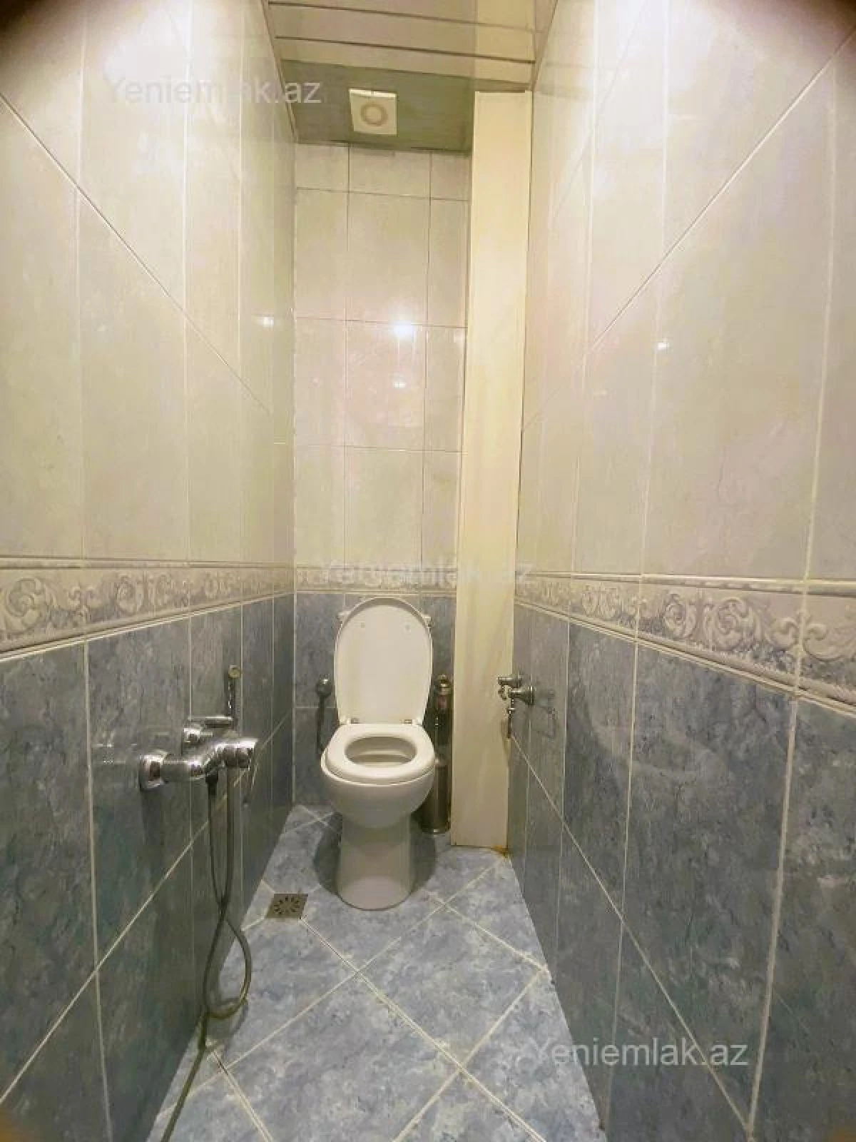 Satılır 4 otaqlı köhnə tikili 105 m²
