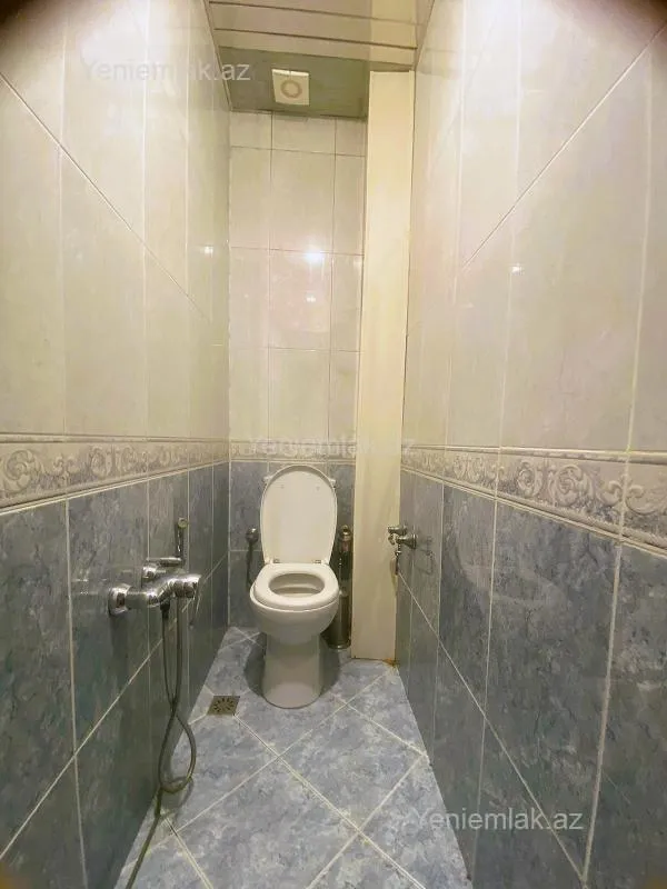 Satılır 4 otaqlı köhnə tikili 105 m²
