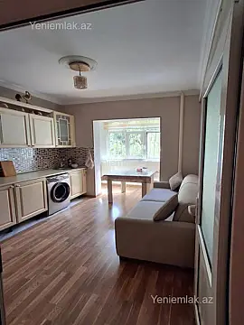 Satılır 2 otaqlı köhnə tikili 65 m²