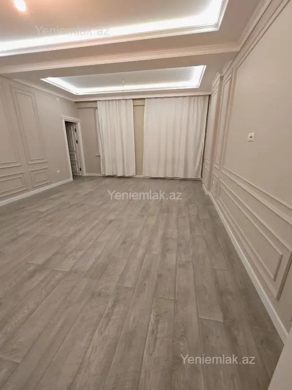 Satılır 3 otaqlı yeni tikili 115 m²