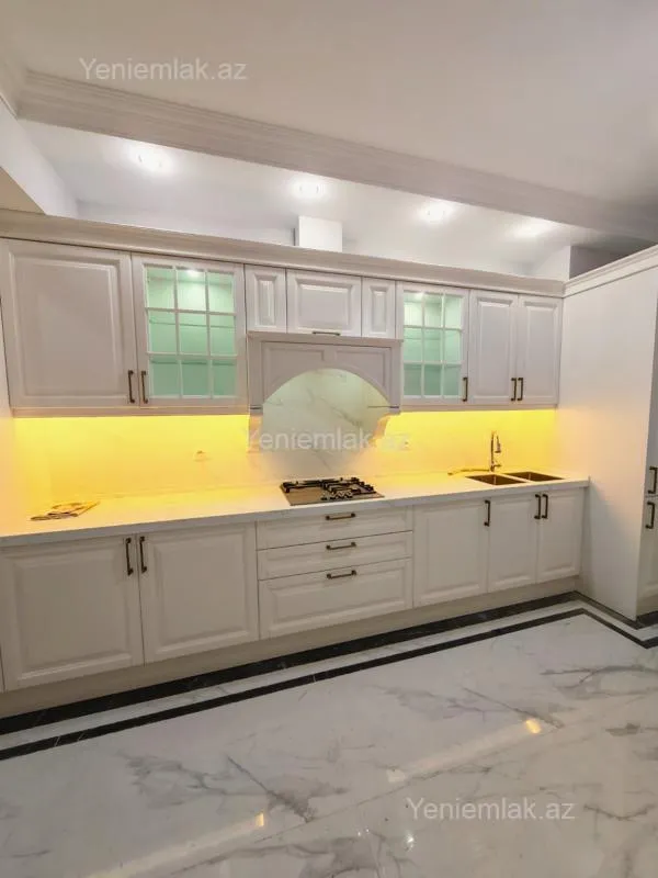 Satılır 3 otaqlı yeni tikili 115 m²