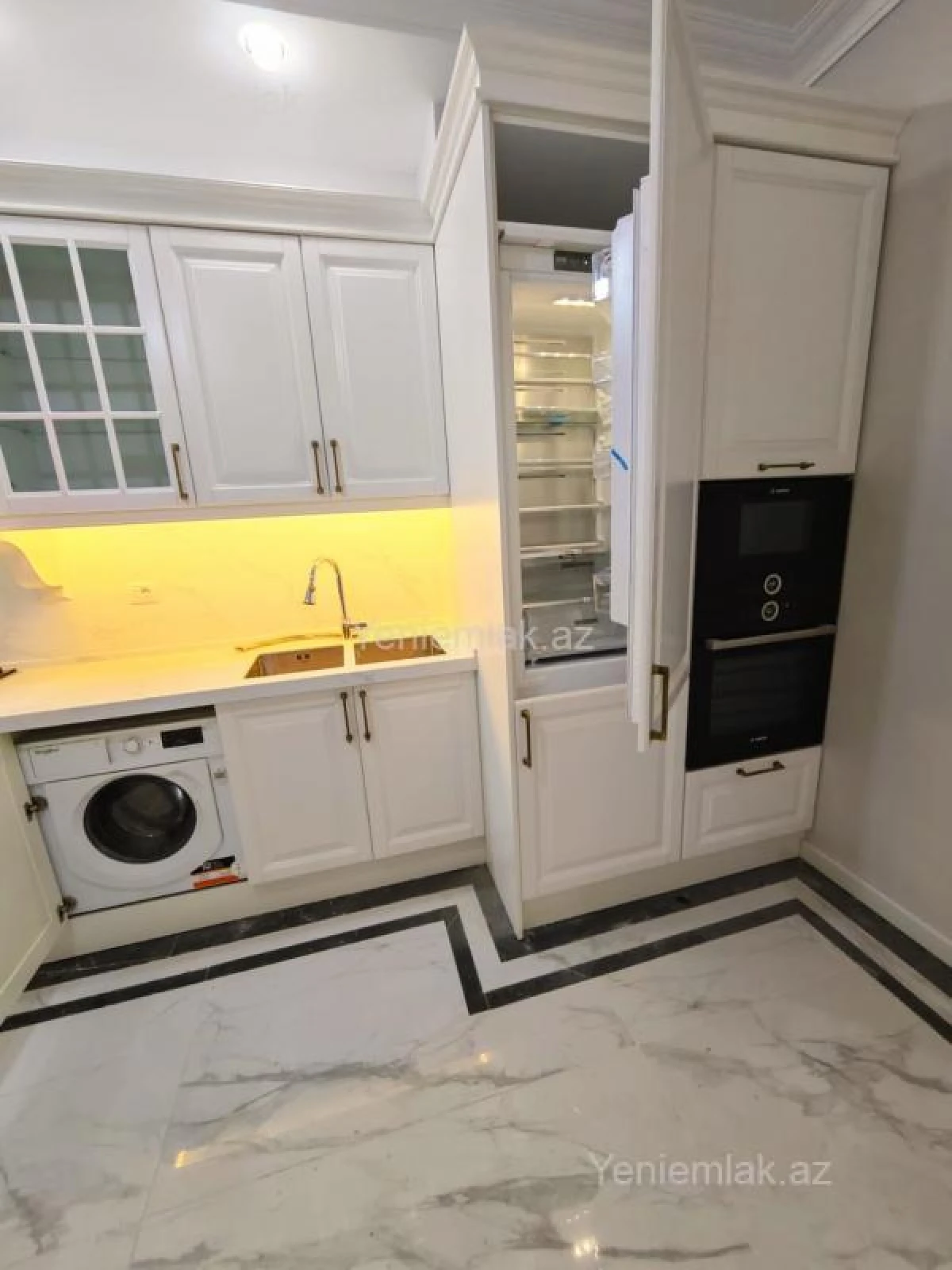 Satılır 3 otaqlı yeni tikili 115 m²