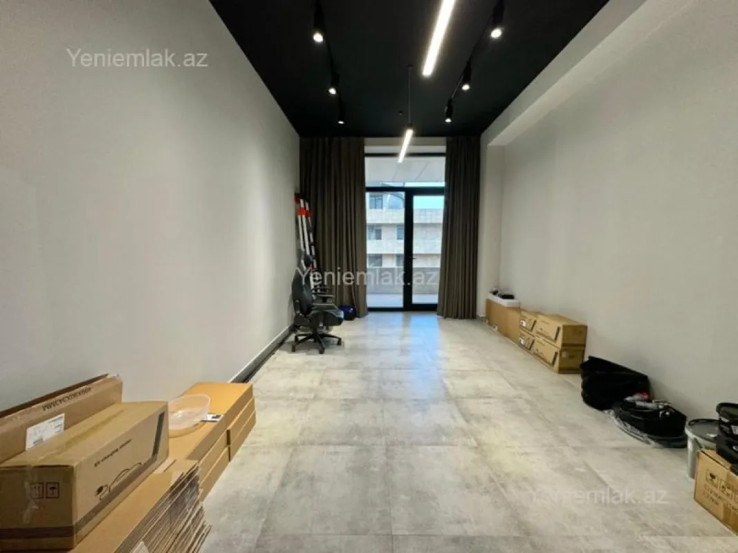 Satılır 4 otaqlı ofis 264 m²