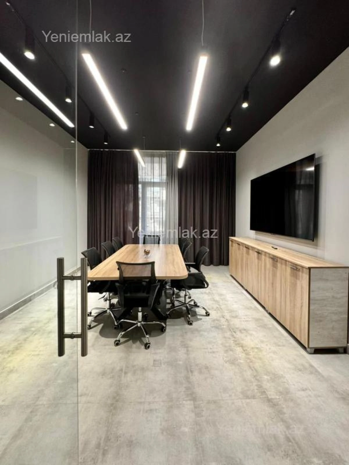 Satılır 4 otaqlı ofis 264 m²