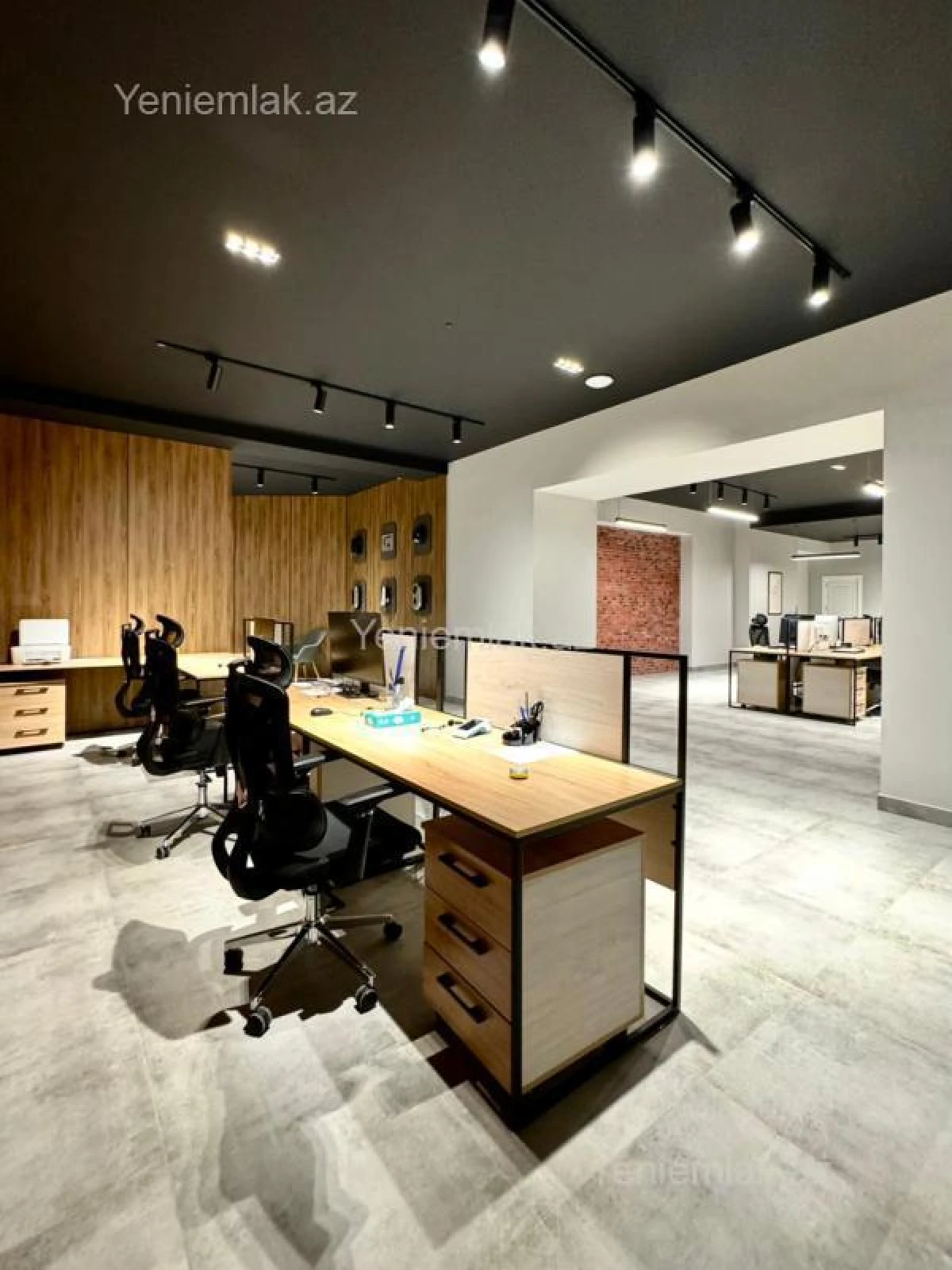 Satılır 4 otaqlı ofis 264 m²