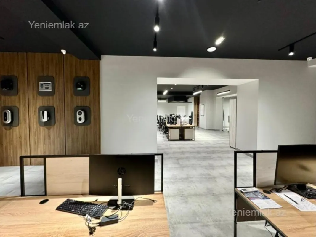 Satılır 4 otaqlı ofis 264 m²