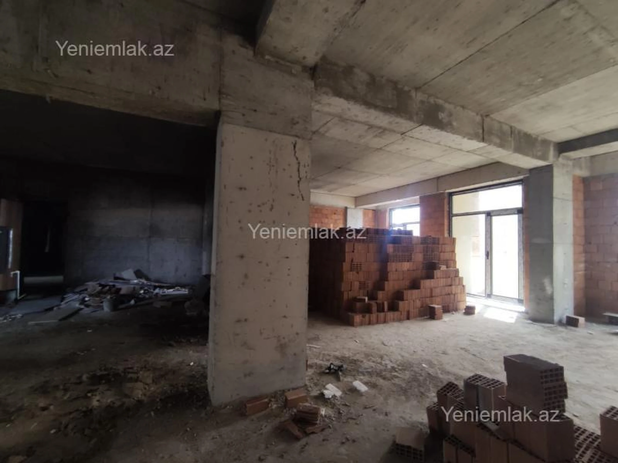 Satılır 3 otaqlı yeni tikili 155 m²