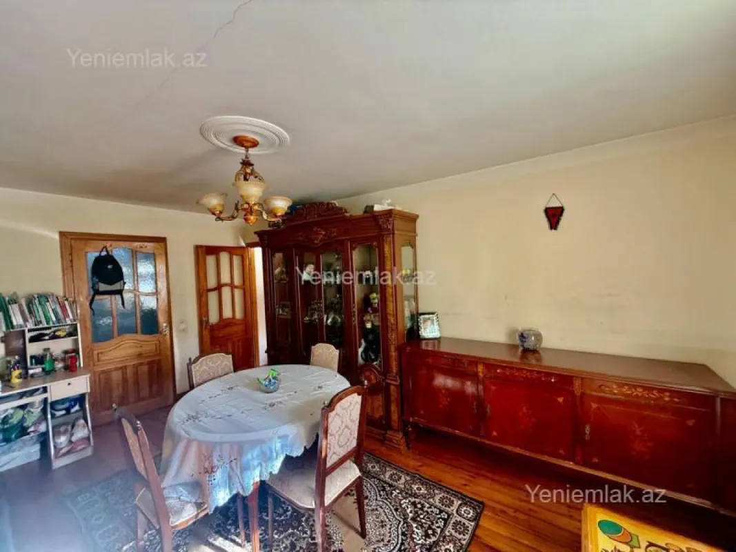 Satılır 3 otaqlı köhnə tikili 60 m²