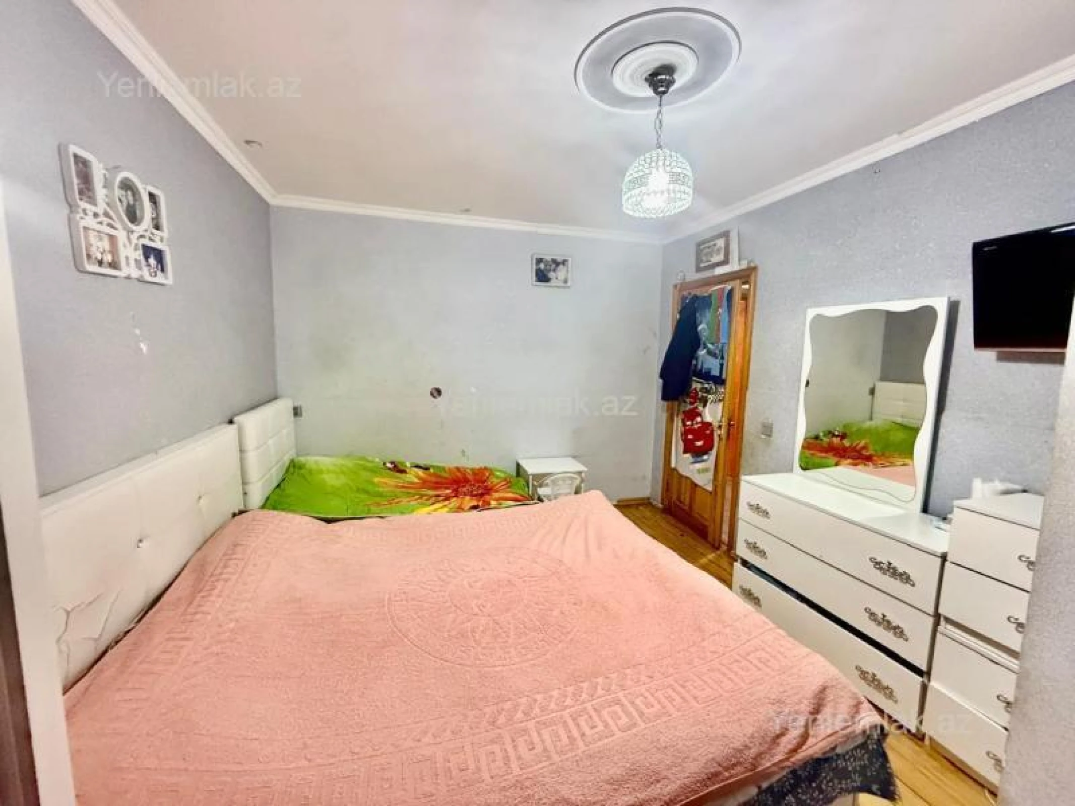 Satılır 3 otaqlı köhnə tikili 60 m²