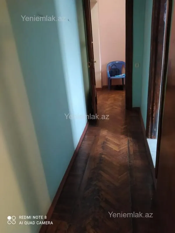 Satılır 3 otaqlı köhnə tikili 90 m²