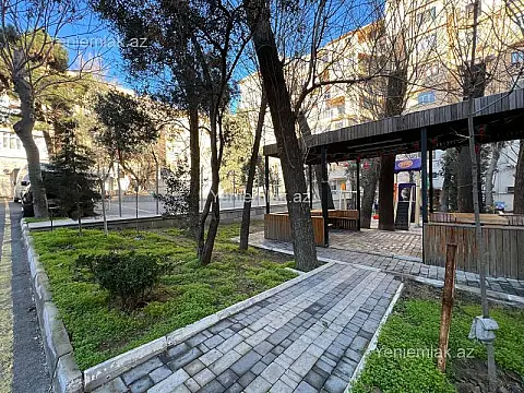 Satılır 3 otaqlı köhnə tikili 90 m²