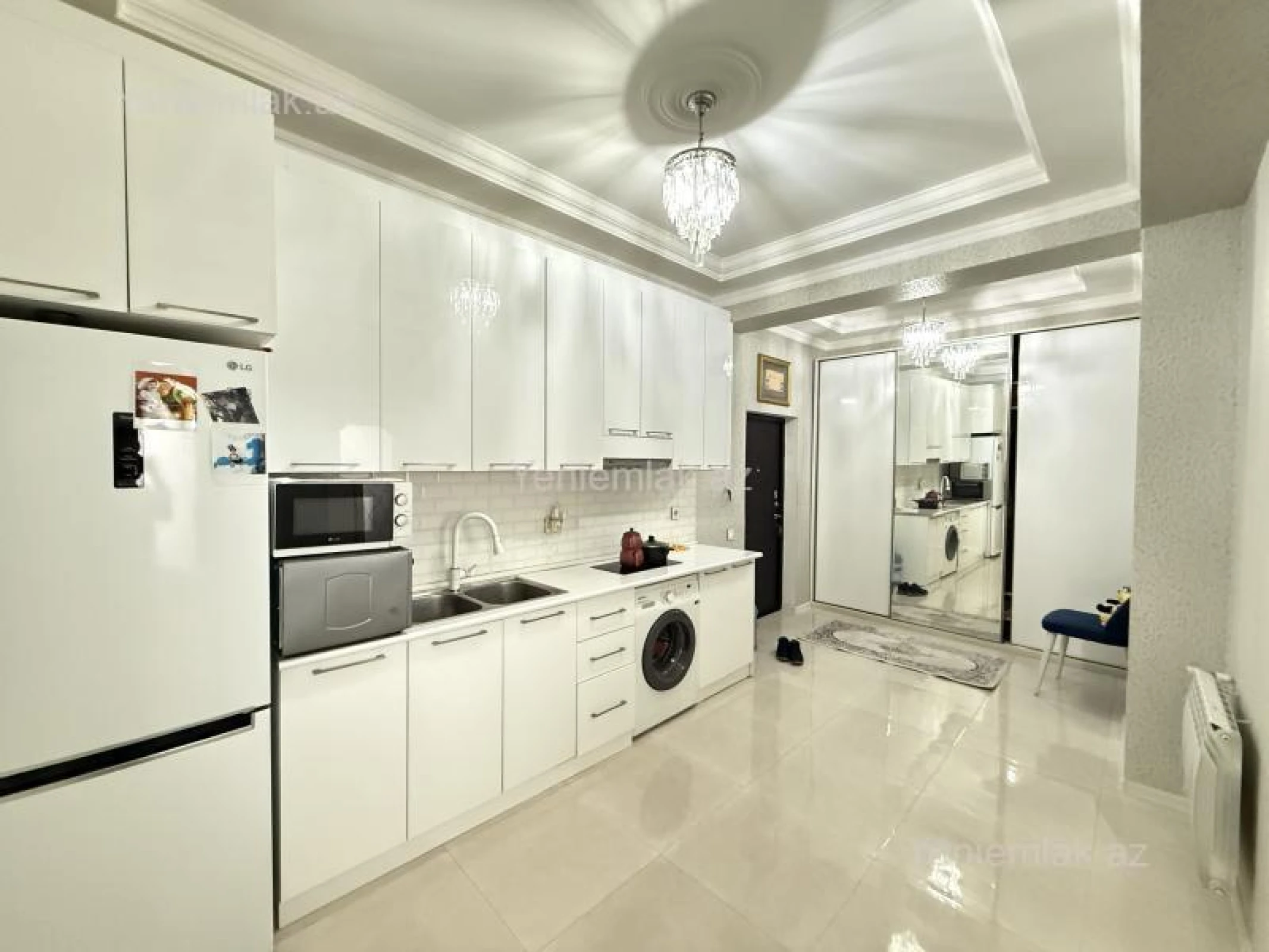 Satılır 2 otaqlı yeni tikili 65 m²