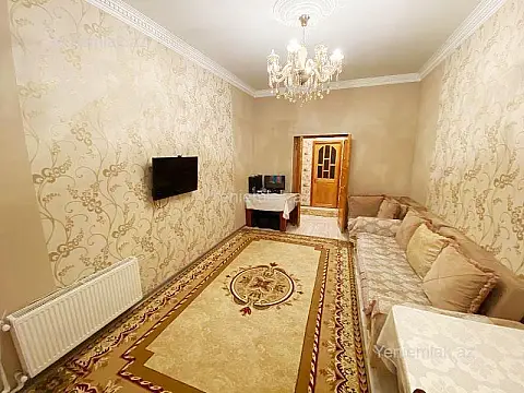 Satılır 3 otaqlı köhnə tikili 85 m²