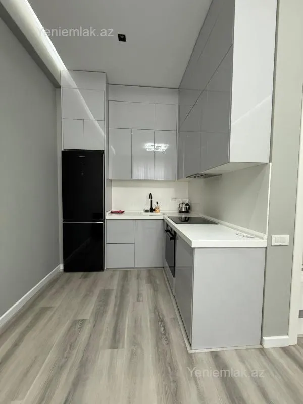 Satılır 2 otaqlı yeni tikili 60 m²
