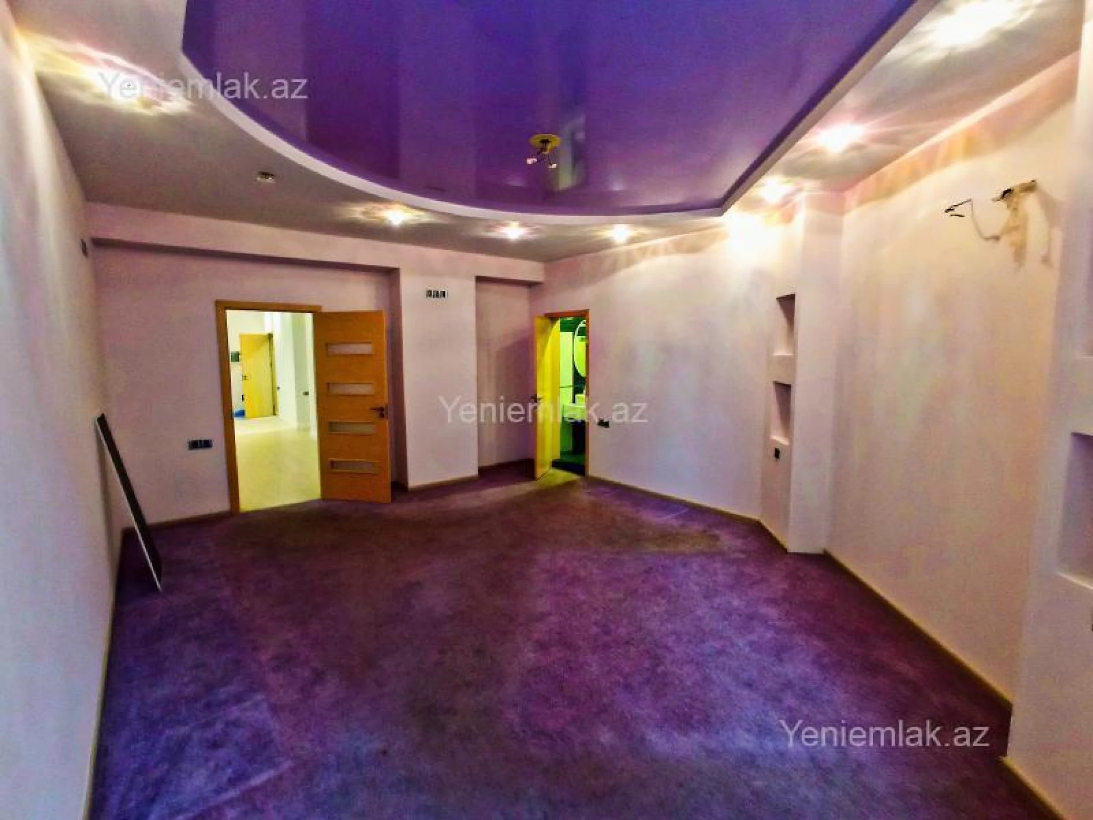 Satılır 3 otaqlı yeni tikili 200 m²