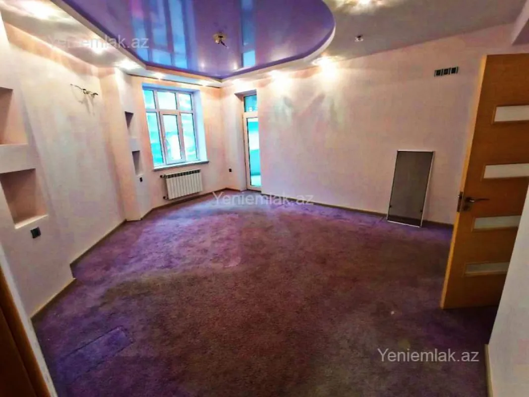 Satılır 3 otaqlı yeni tikili 200 m²