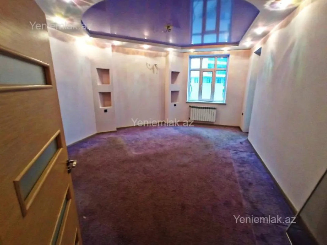 Satılır 3 otaqlı yeni tikili 200 m²