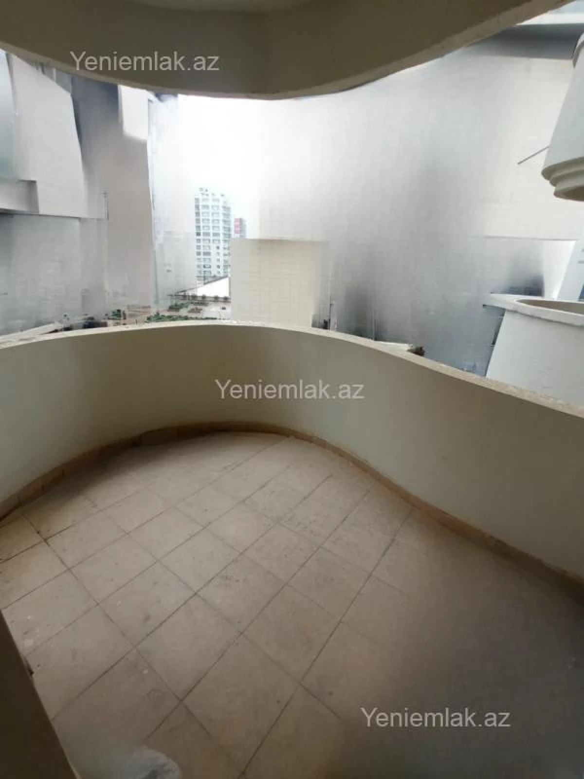 Satılır 3 otaqlı yeni tikili 200 m²