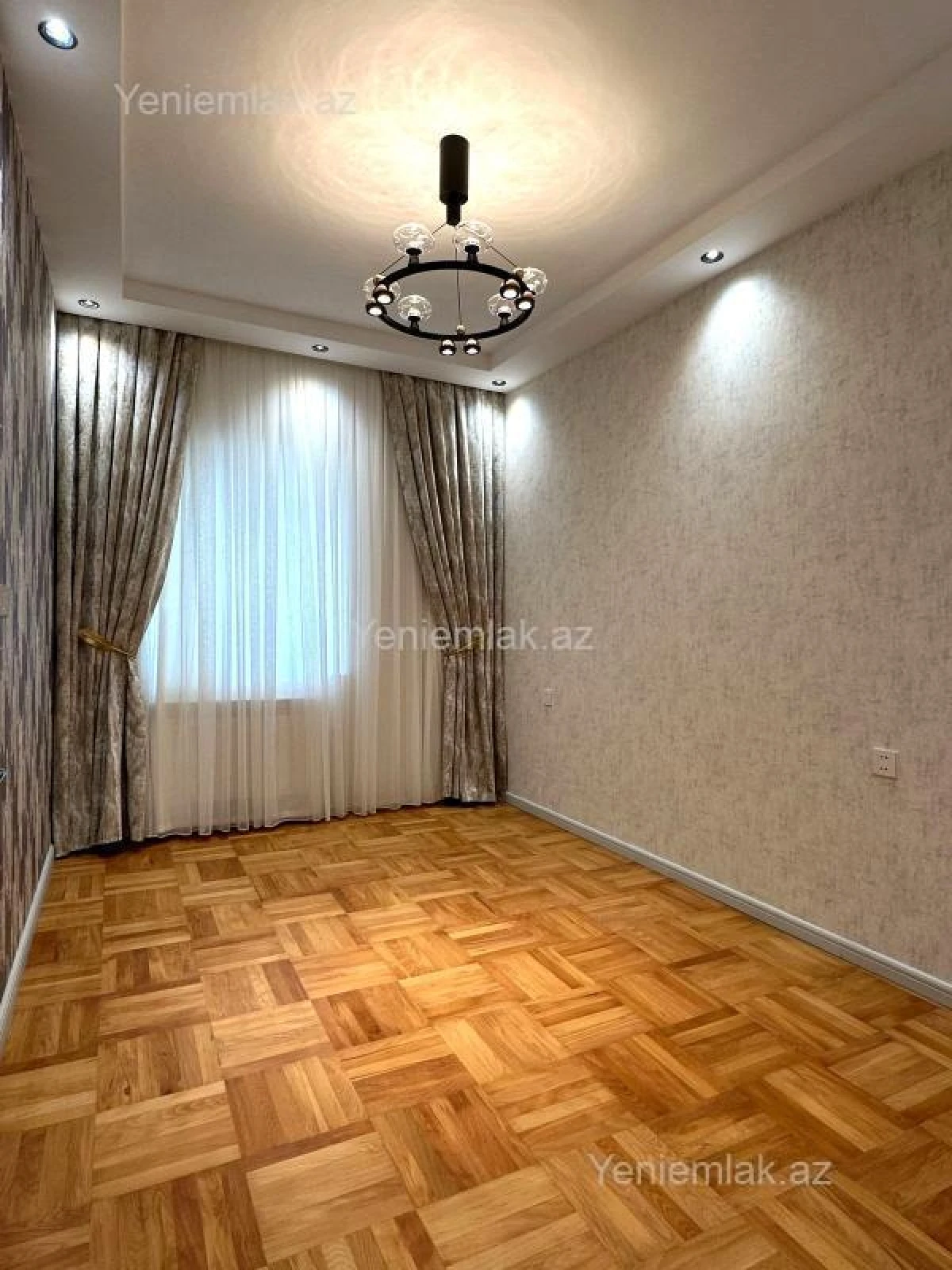 Satılır 3 otaqlı köhnə tikili 95 m²