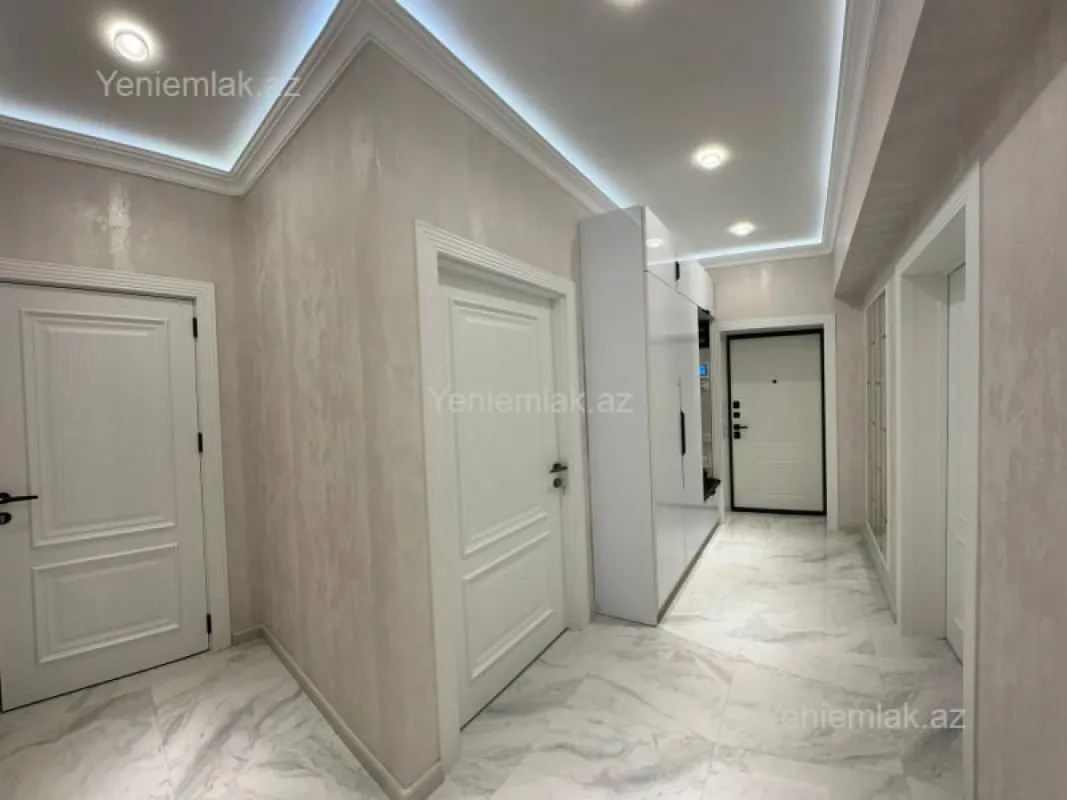 Satılır 3 otaqlı köhnə tikili 95 m²