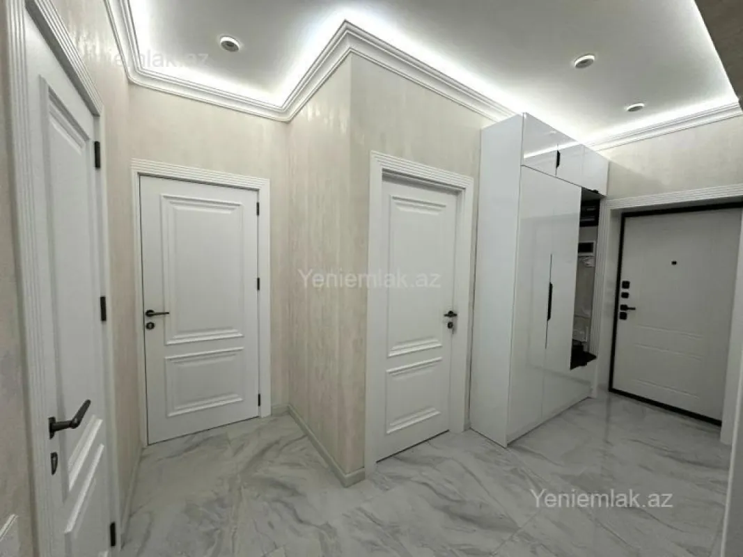 Satılır 3 otaqlı köhnə tikili 95 m²
